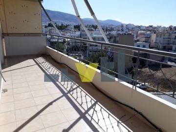 (For Rent) Residential Floor Apartment || Athens South/Nea Smyrni - 74 Sq.m, 2 Bedrooms, 780€